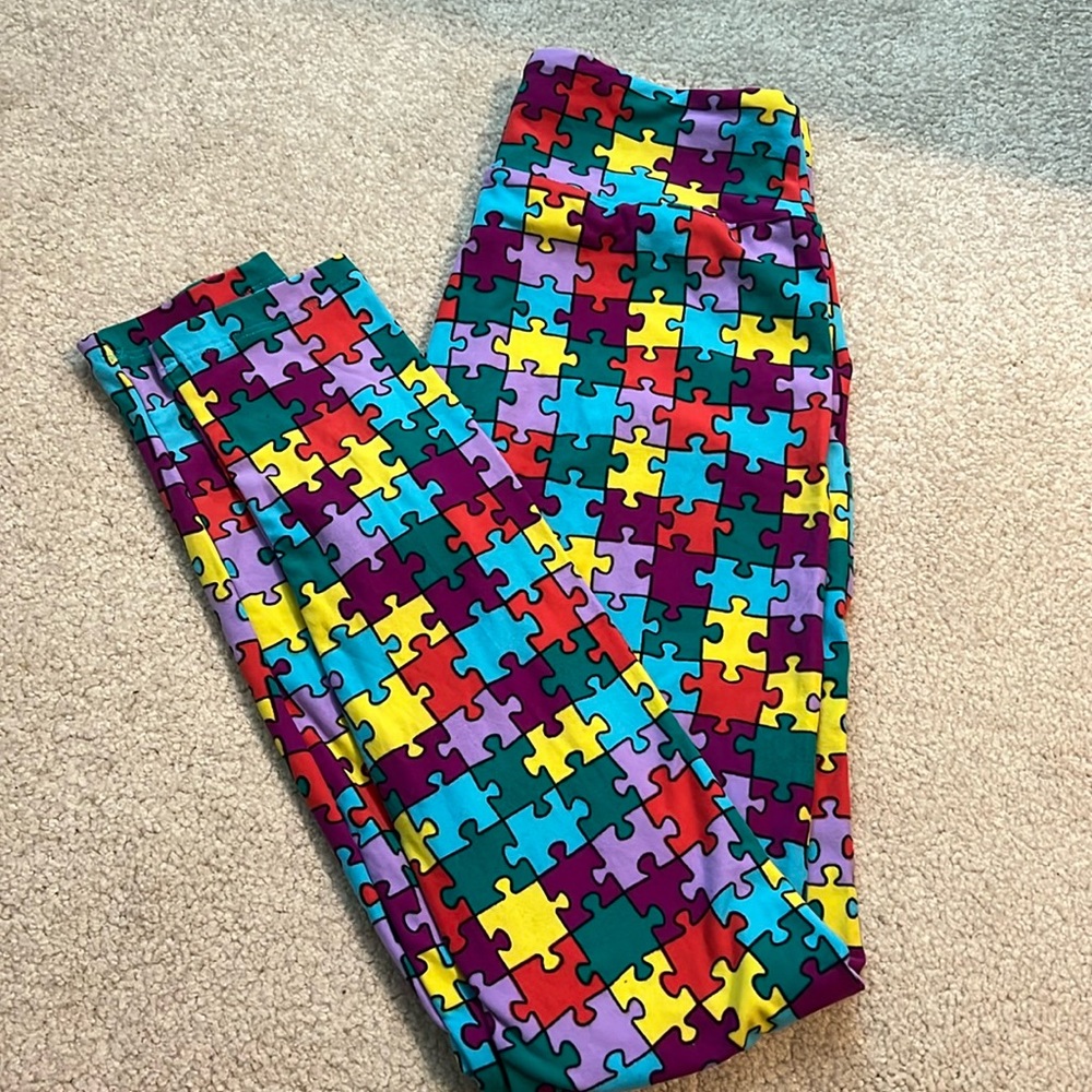 Puzzle piece leggings